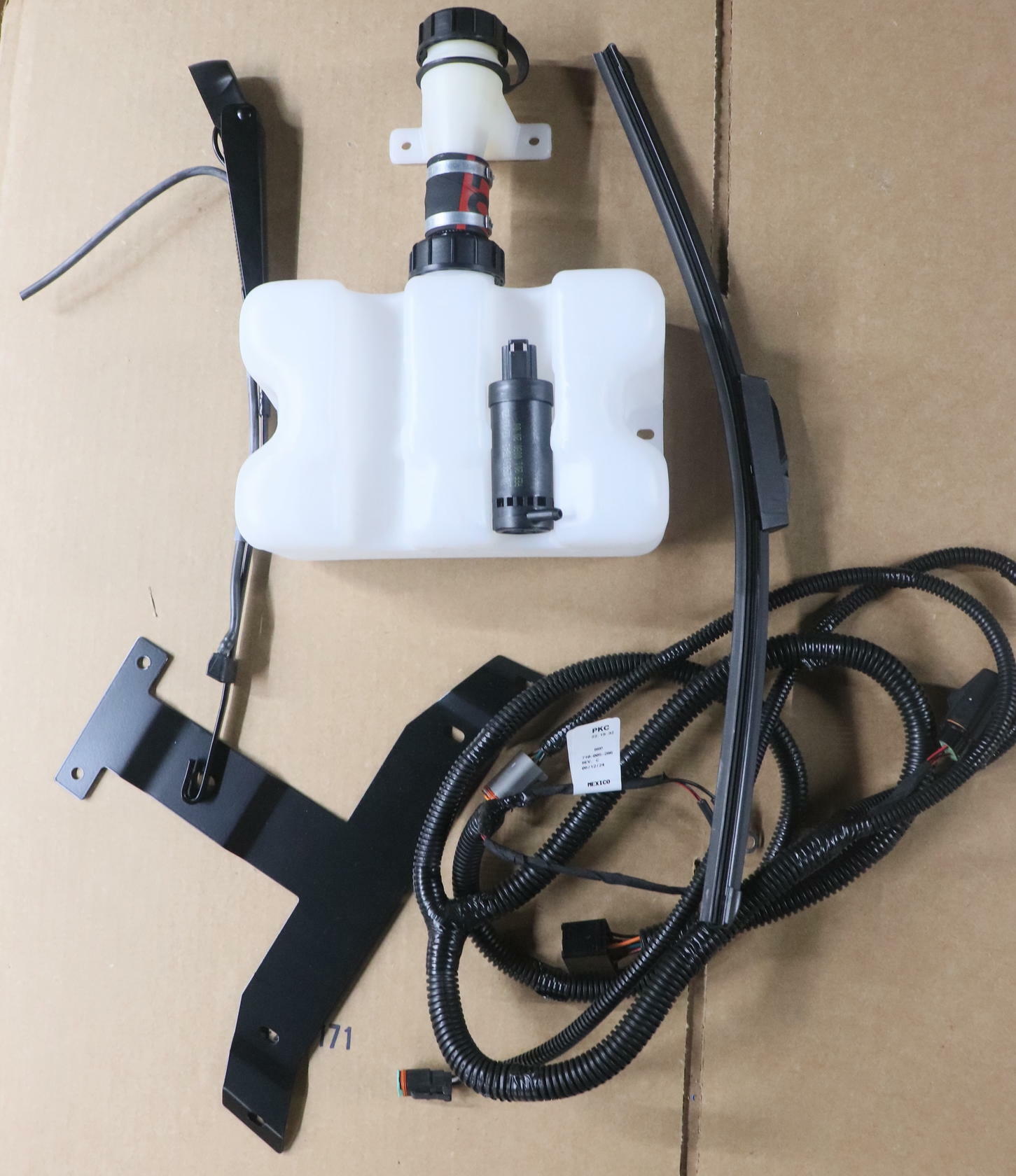 OPEN BOX - OEM Can-Am Windshield Wiper Washer Kit Maverick X3 Max - 715004762