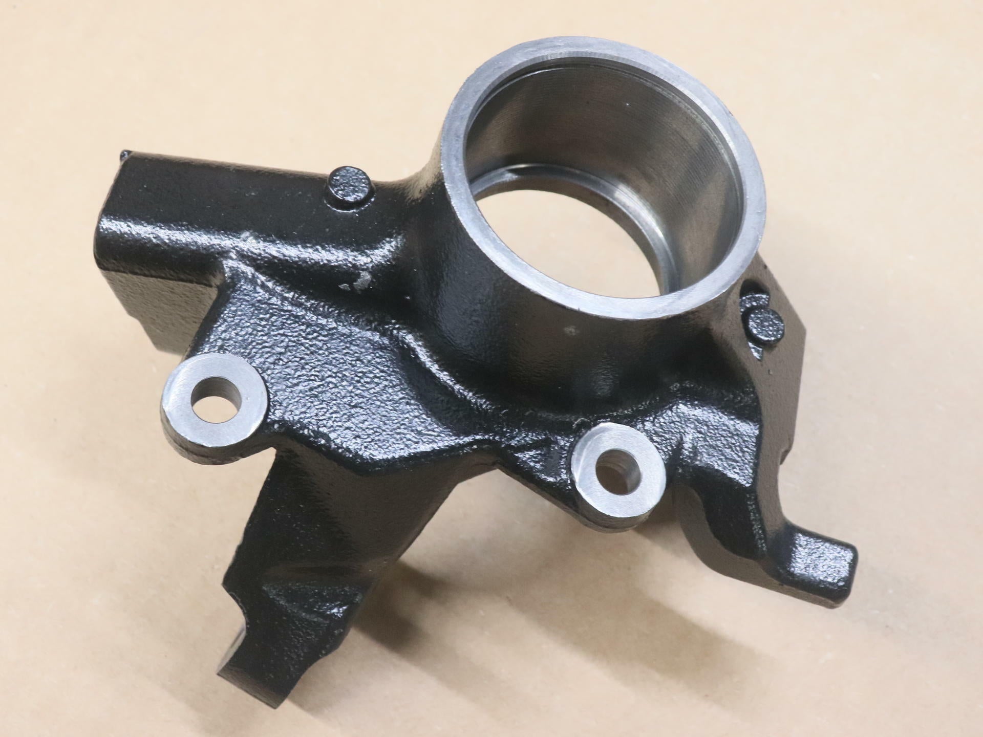 OPEN BOX - OEM Can-Am Front RIGHT Knuckle 705401549 -Maverick 1000 Commander Max