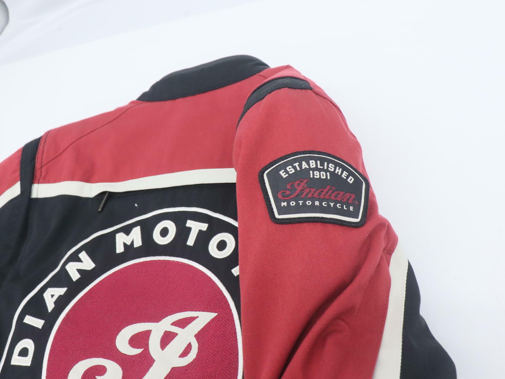 Indian Black Hills Women's XL Motorcycle Jacket Black Red 286283809 -OPEN BOX