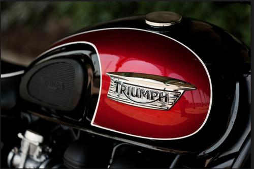 Triumph Bonneville T100 Black & Cranberry Fuel Tank T2402214-PG
