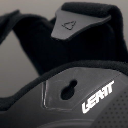 OEM Leatt Pro Carbon C Frame Knee Brace | Left & Right | Size: Large - XL |
