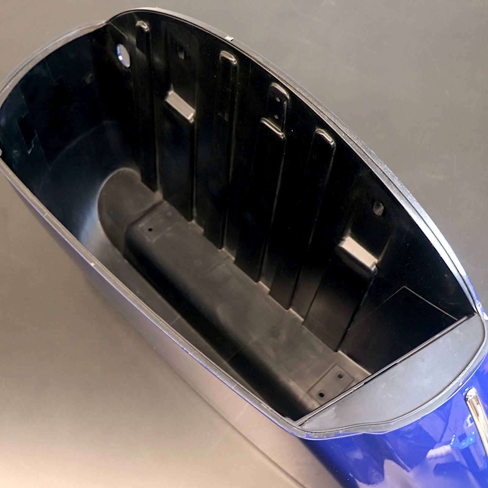 OPEN BOX OEM Indian SaddleBag Bin Assembly | Left Hand Side | Spring Blue | 5450738-640