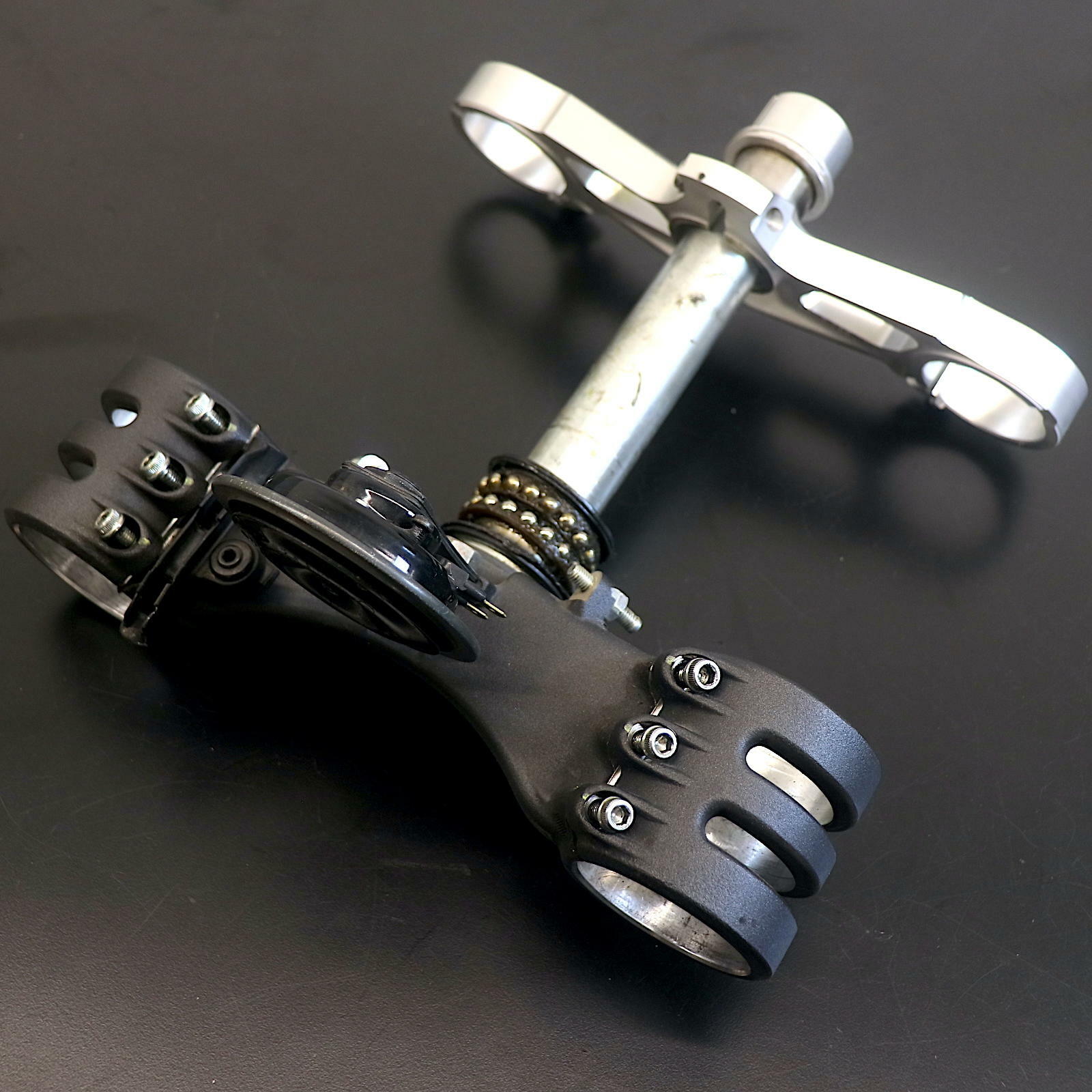 OPEN BOX OEM Ducati Panigale 1199 SuperSport Triple Tree Assembly| DU1199-TRIPLETREE