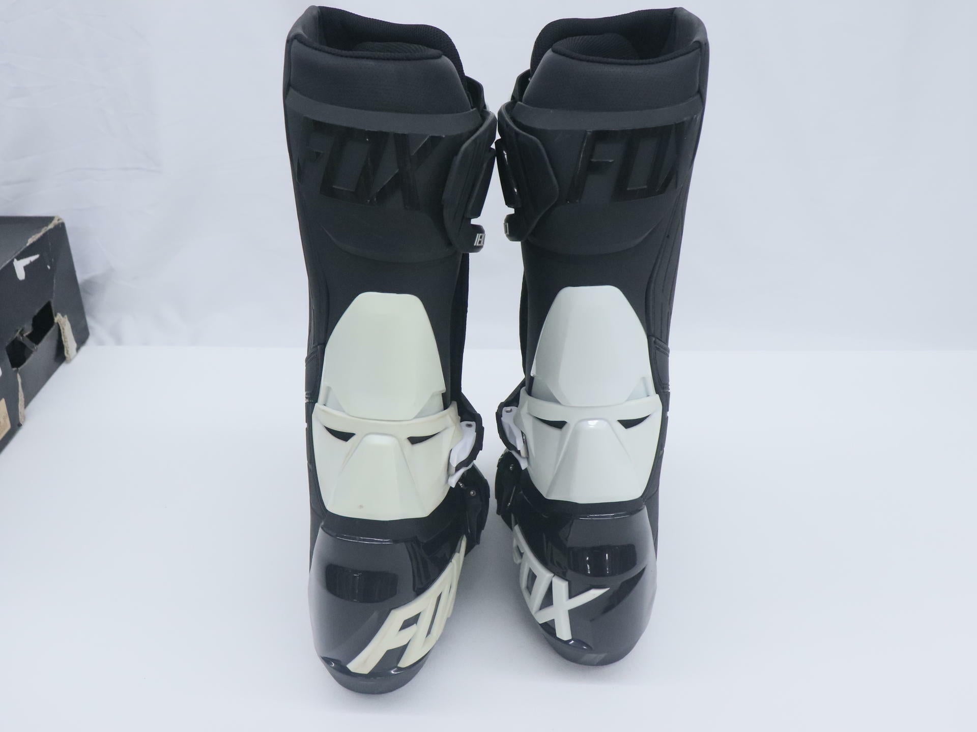 FOX Racing 180 Boot BLACK Motocross - Adult sz9 - 19908-001-9