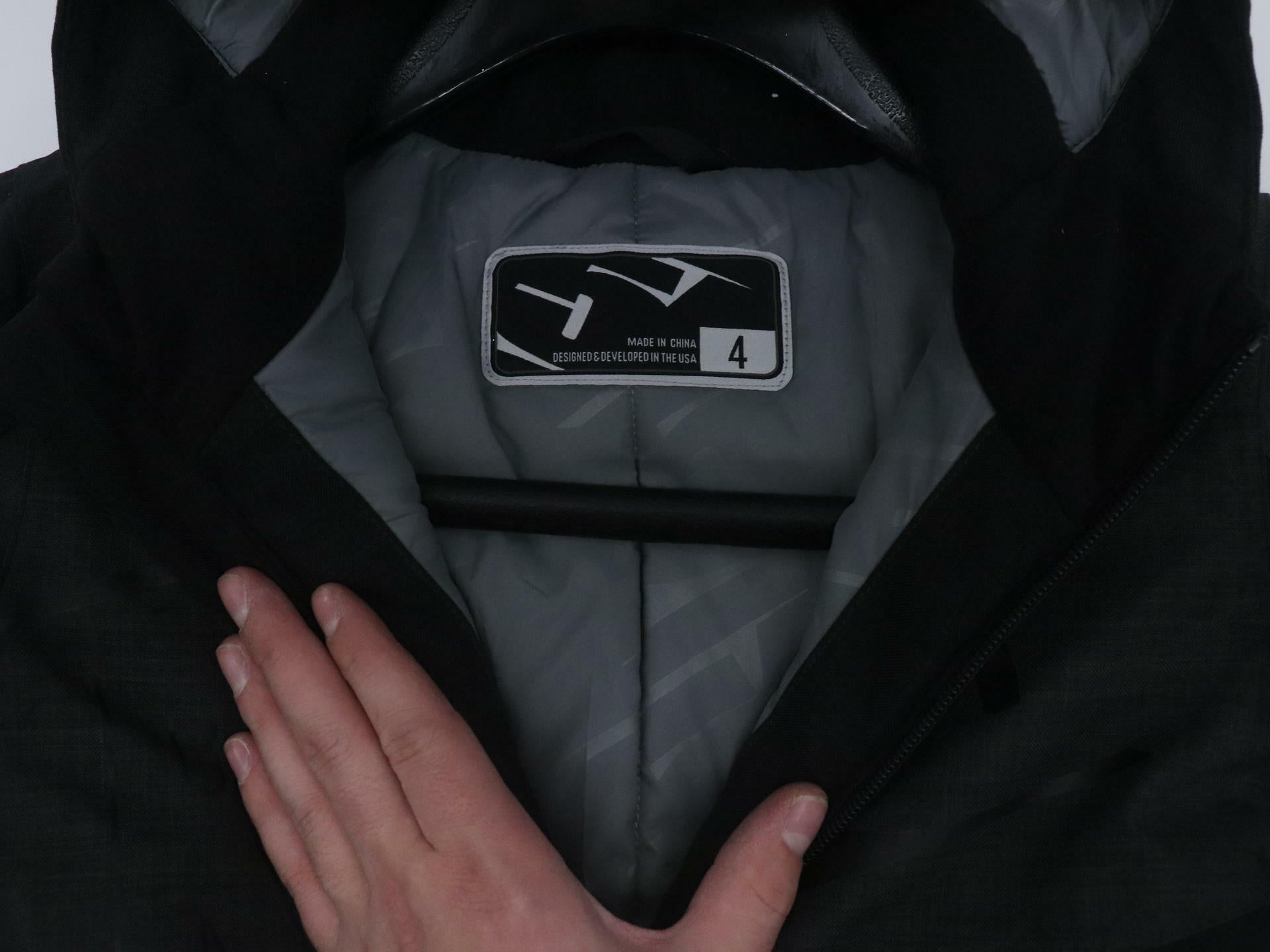 OPEN BOX - 509 Mono Suit Insulated Snow BLACK- YOUTH sz4 - F03003200-004-051