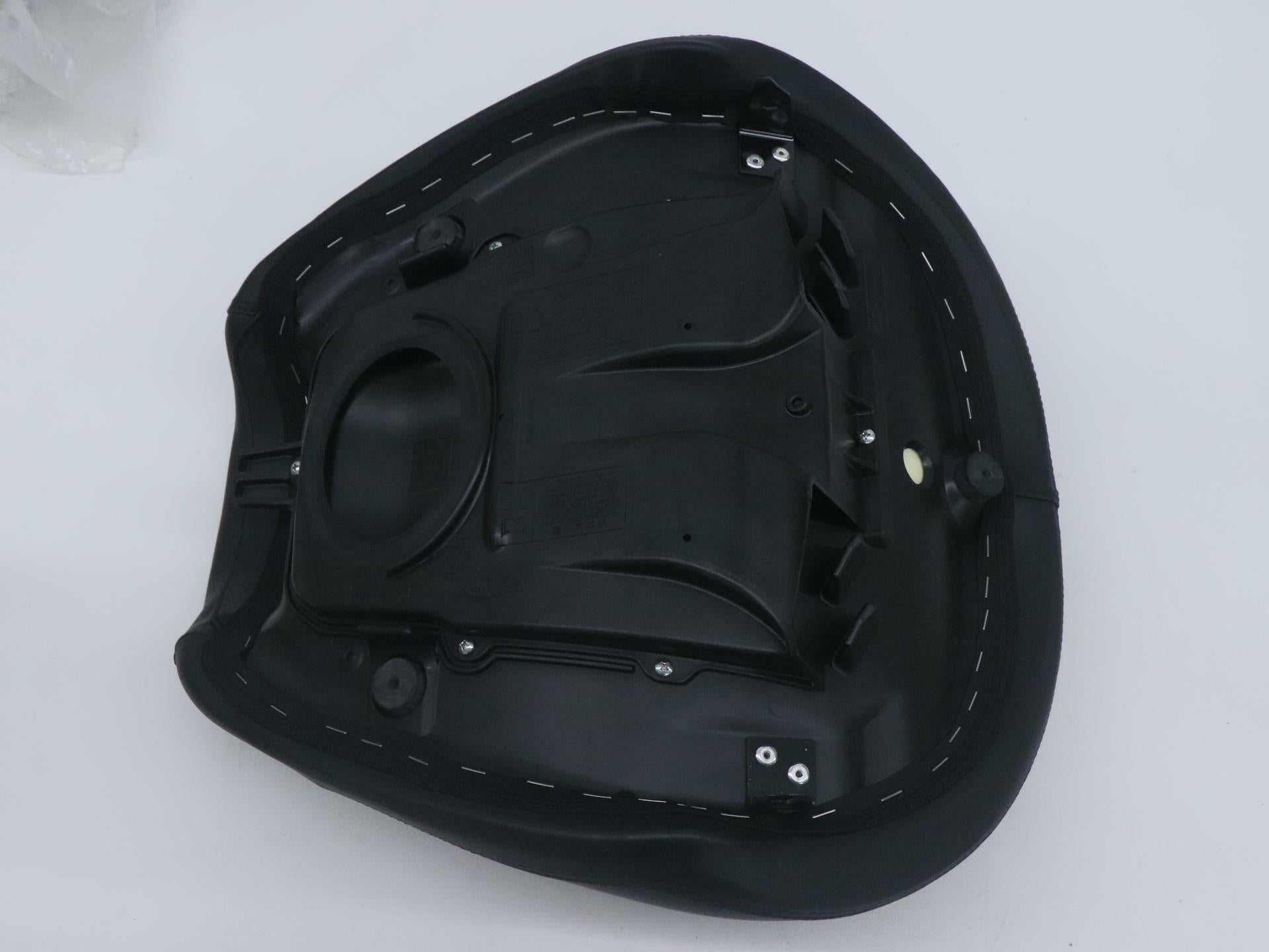 OPEN BOX - OEM Triumph Rider Seat Assy BLACK - 2009-2020 Thunderbird - T2301138