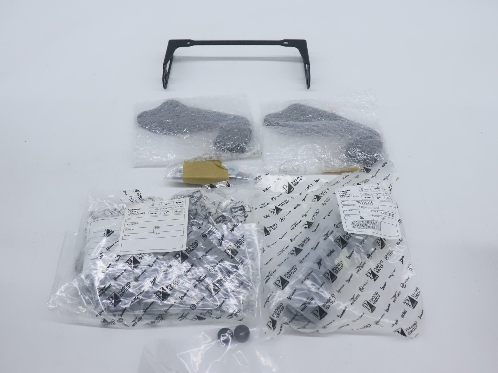 OEM Moto Guzzi Side Panniers Cases - 23-24 V100 Mandello - 2S002168 - Open Box