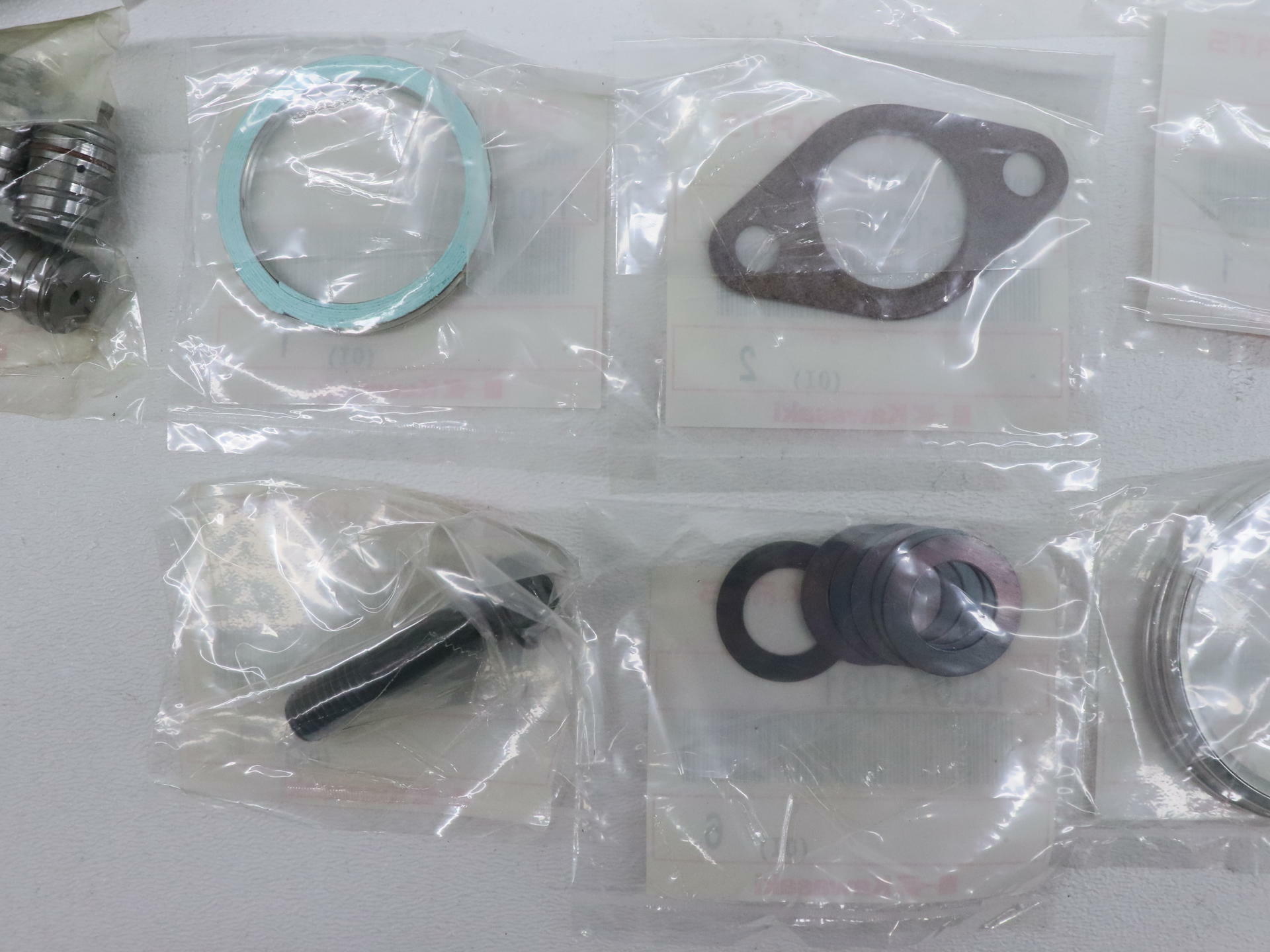 OPEN BOX - OEM Kawasaki Far Exhaust Valve Kit - MC97-07 VN1500 - 99995-1431