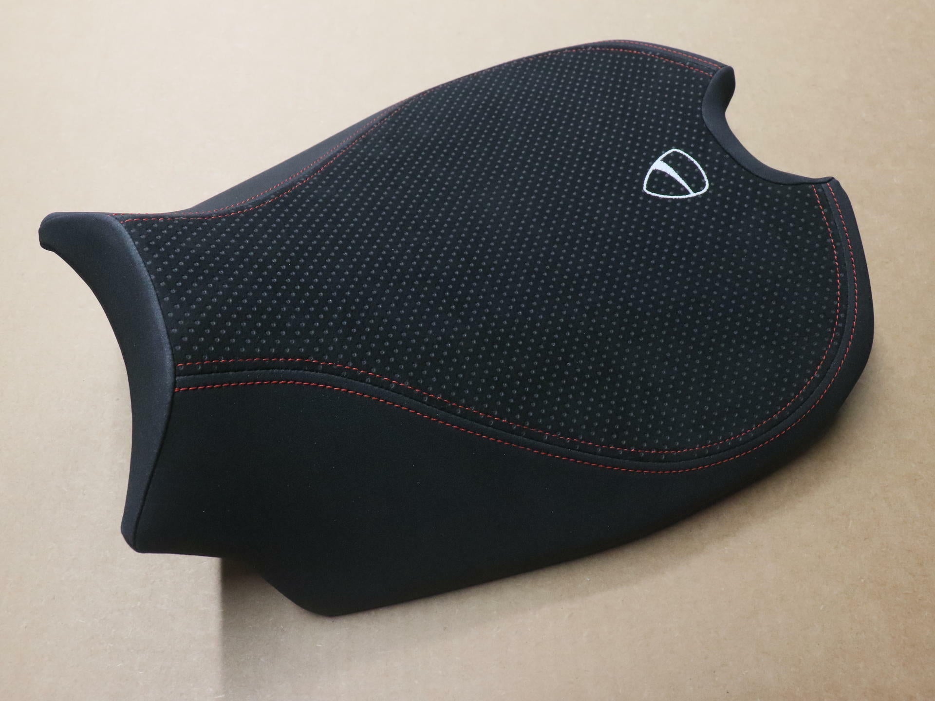 OPEN BOX - OEM Ducati Performance Panigale V4 +20mm Comfort Seat Black 96880591A