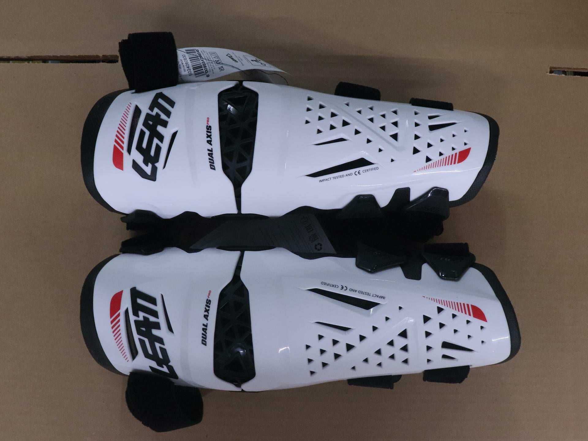OPEN BOX - Leatt Knee & Shin Guard Protector Dual Axis Pro White S/M- 5024060830
