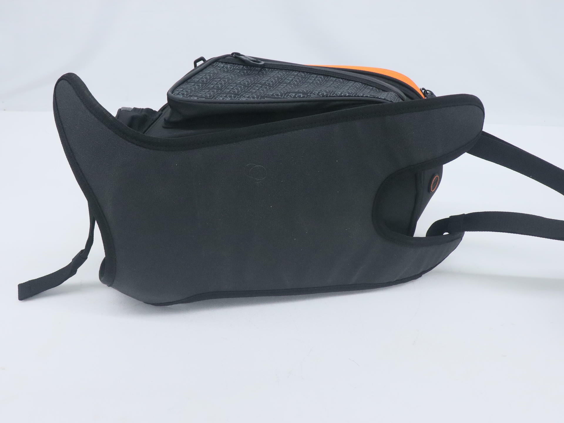 OPEN BOX - OEM KTM Tank Bag 18L Travel/Sport 75012919100 - Duke 390 690 790 890