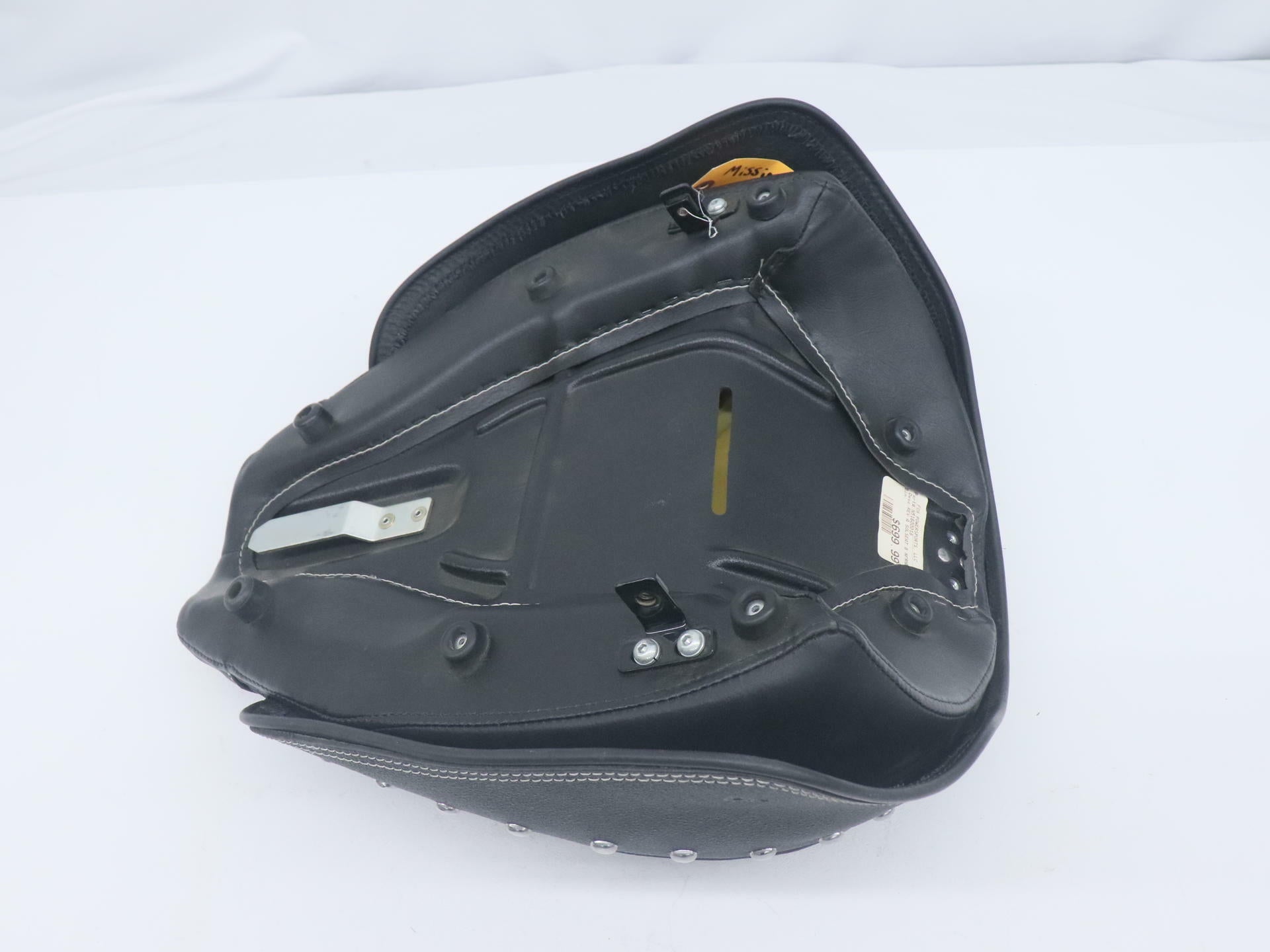 OPEN BOX - OEM Indian Solo Seat Rev Assy Black 2012 Chief - N51600018