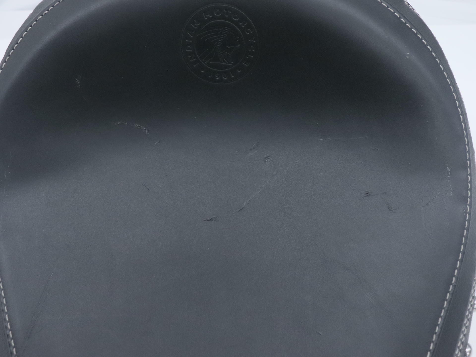 OPEN BOX - OEM Indian Solo Seat Rev Assy Black 2012 Chief - N51600018