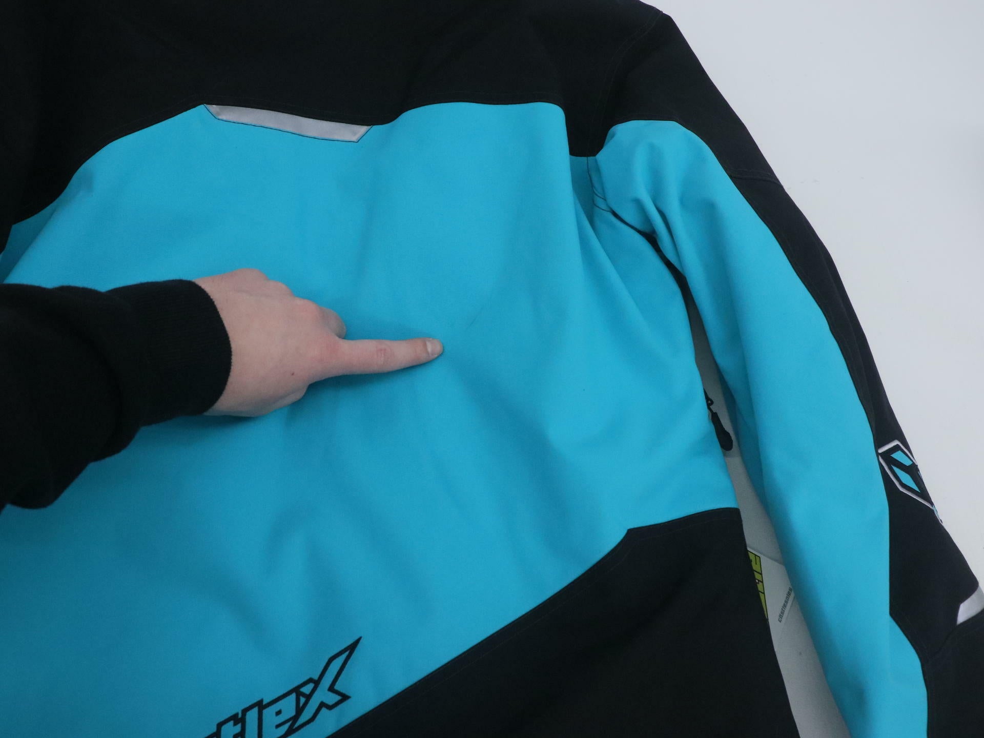 Castle X Phase Women's Snowmobile Jacket Black Turquoise 2XL 71-4229 - Open Box