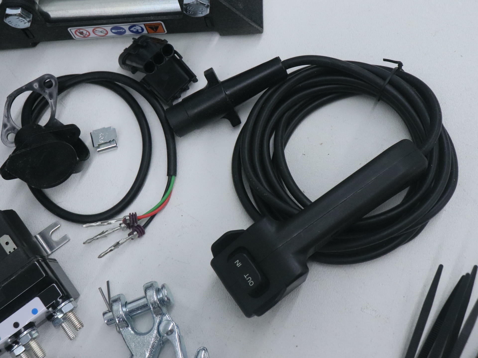 OEM Can-Am HD 4500 Winch ASSY 715006416 - Defender Maverick X3 Max - Open Box