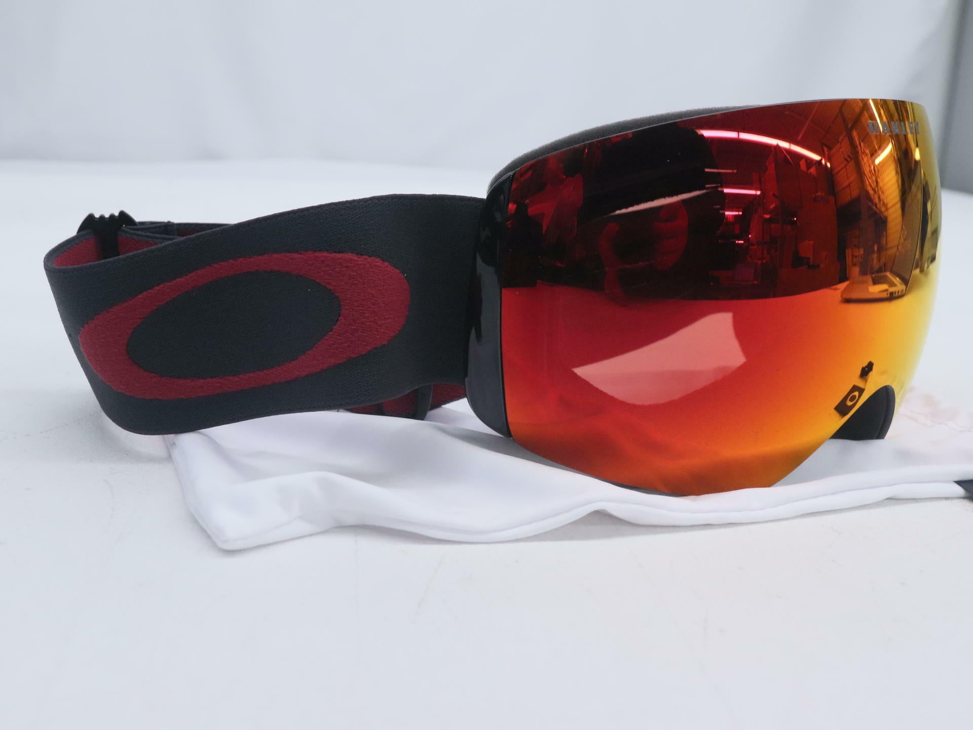 Oakley Flight Deck Goggles Iron Brick Prizm Torch Iridium OO7050-41 - Open Box