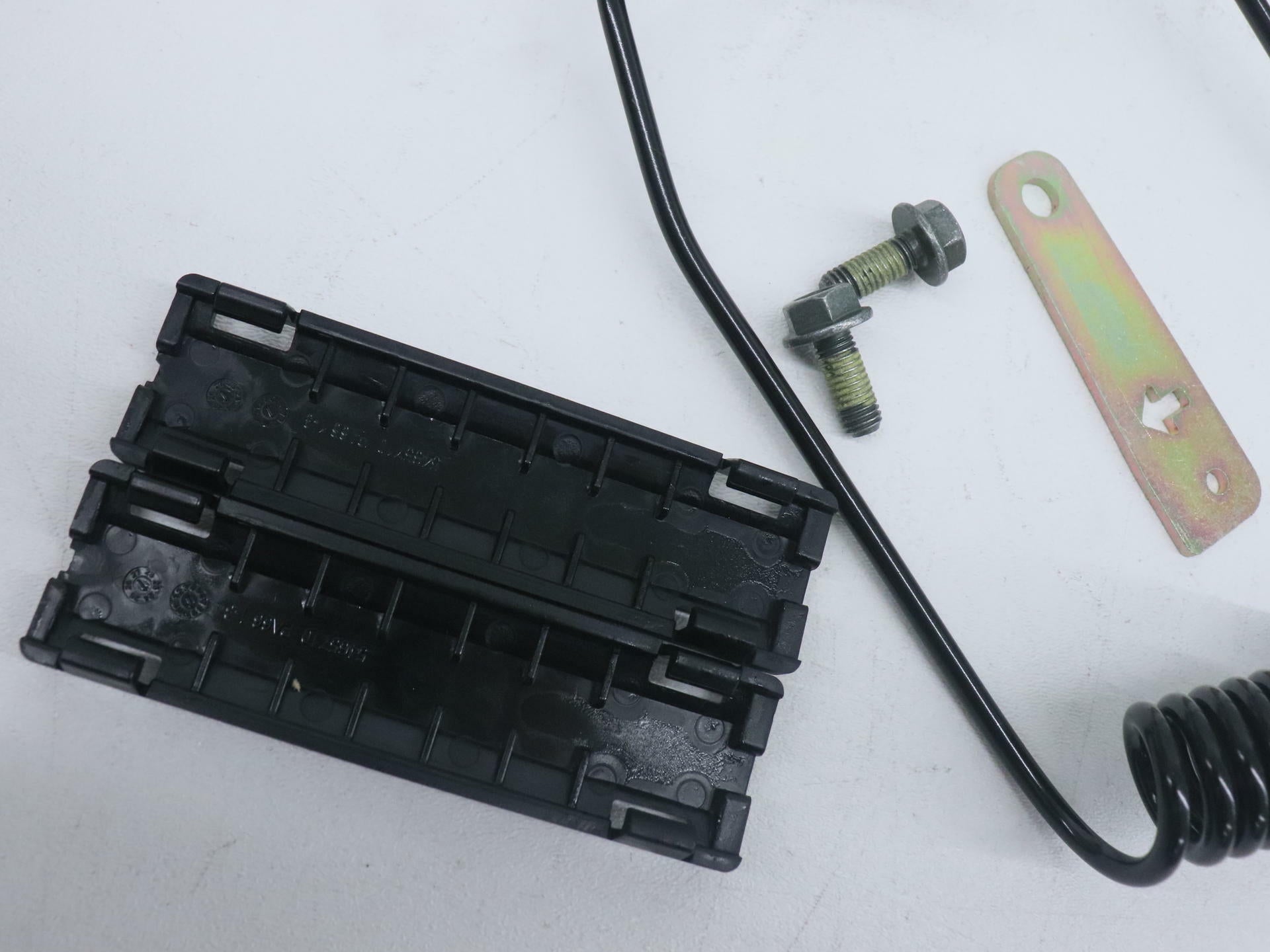 Polaris 2890644 Premium Reversible Ice Scratchers Single Coil Design Genuine OEM - Open Box